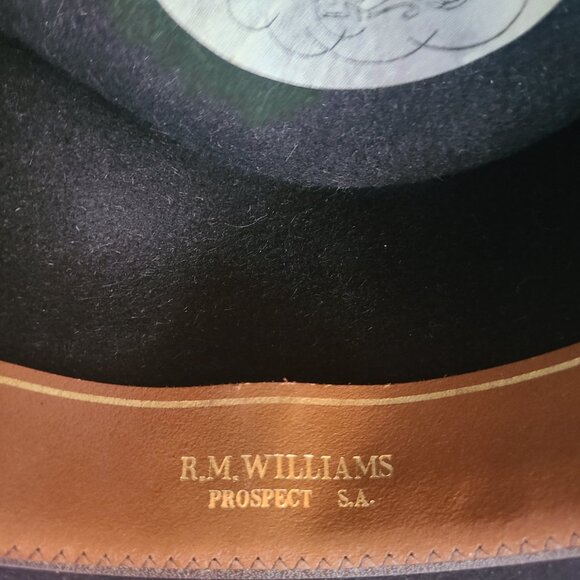 Akubra Black Snowy River Fur Felt Australian Hat 56 Never Worn Grey Hatband - Picture 4 of 13